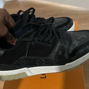 Lv sneakers